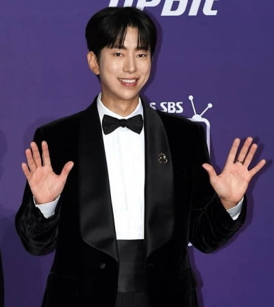 드라마가 너무 익숙해졌나…윤현민, 12년 만에 복귀한 뮤지컬서 드러난 한계 [TEN피플]