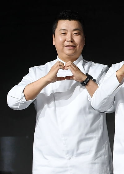 [종합] '흑백요리사' 유명 셰프, 결국 거짓말 터졌다…끝내 탄로나 위기 "알려줄 수 없어" ('사당귀')