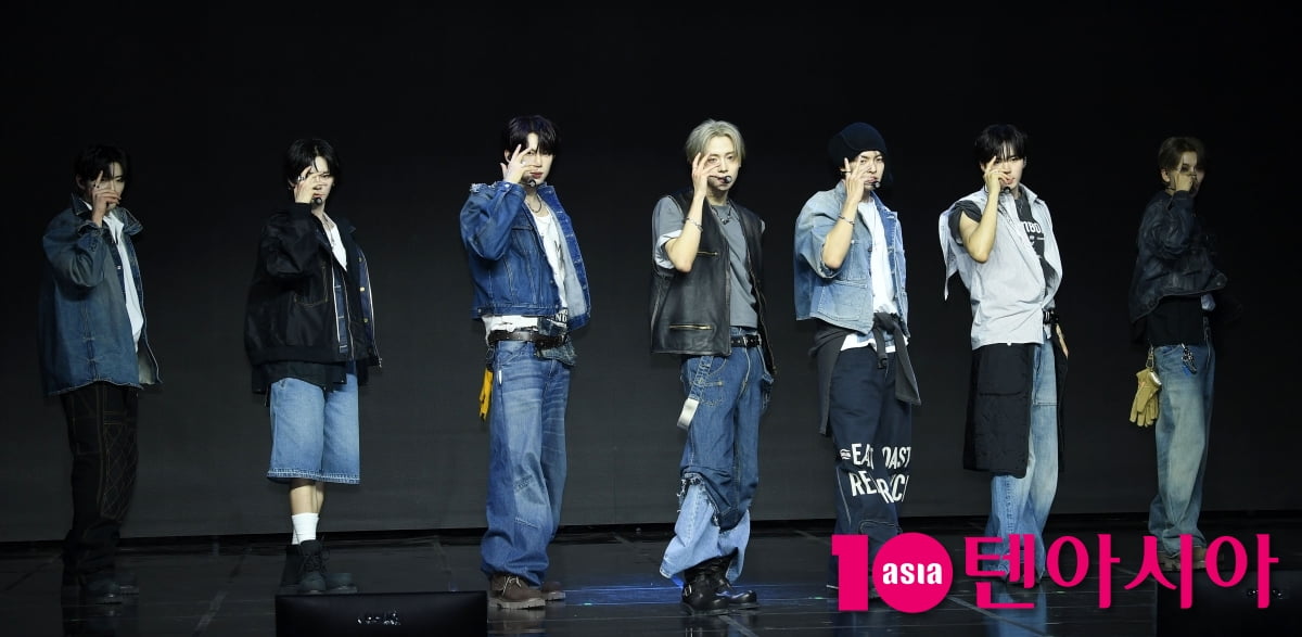 알파드라이브원, 본격 활동시작...5년동안 잘 부탁합니다[TEN포토+]