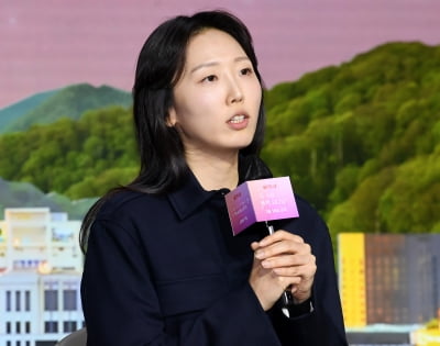 유영은 감독, "홍자매의 로맨틱 코미디 담으러 노력했다"[TEN포토]