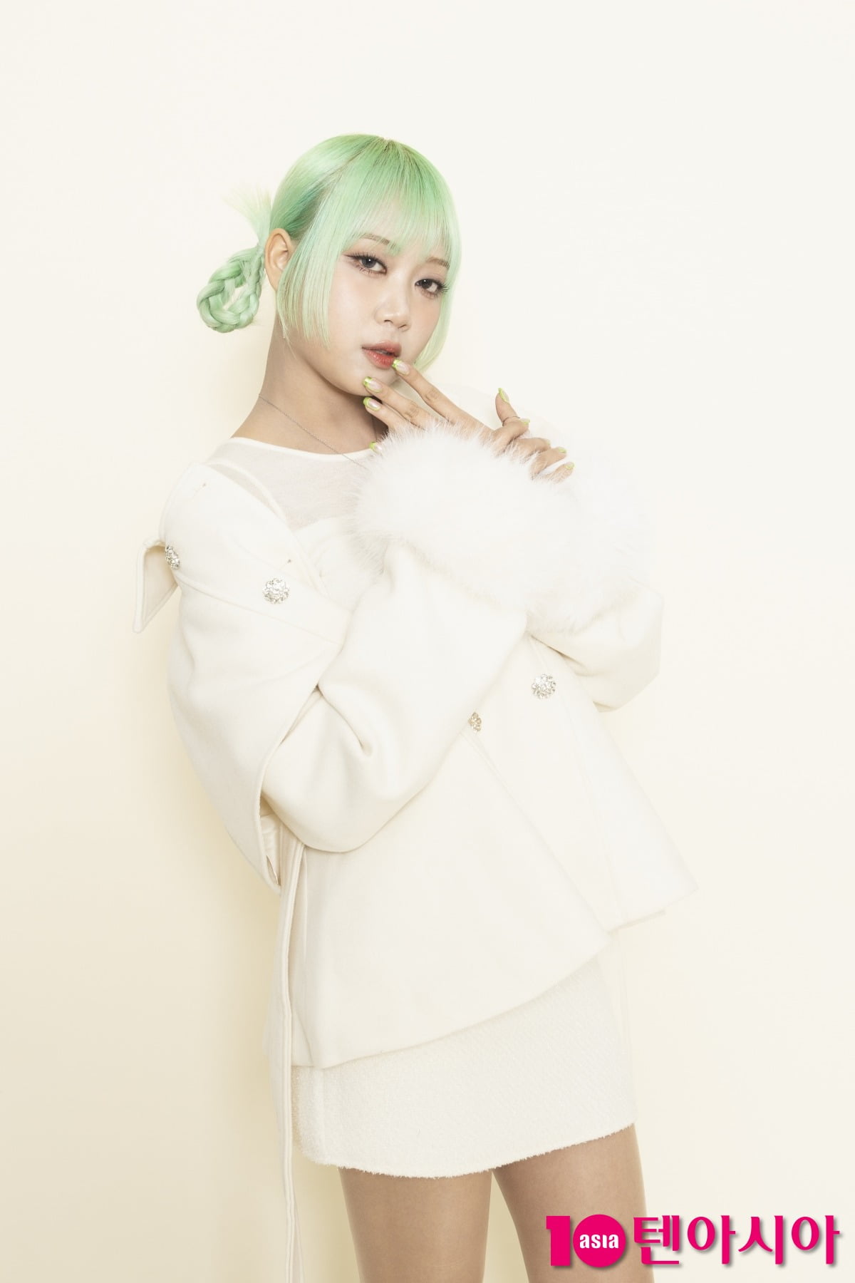 "몸 왼쪽이 다 마비"…맵시 케케, 다발성 경화증 딛고 걸그룹 데뷔한 사연 [인터뷰②]