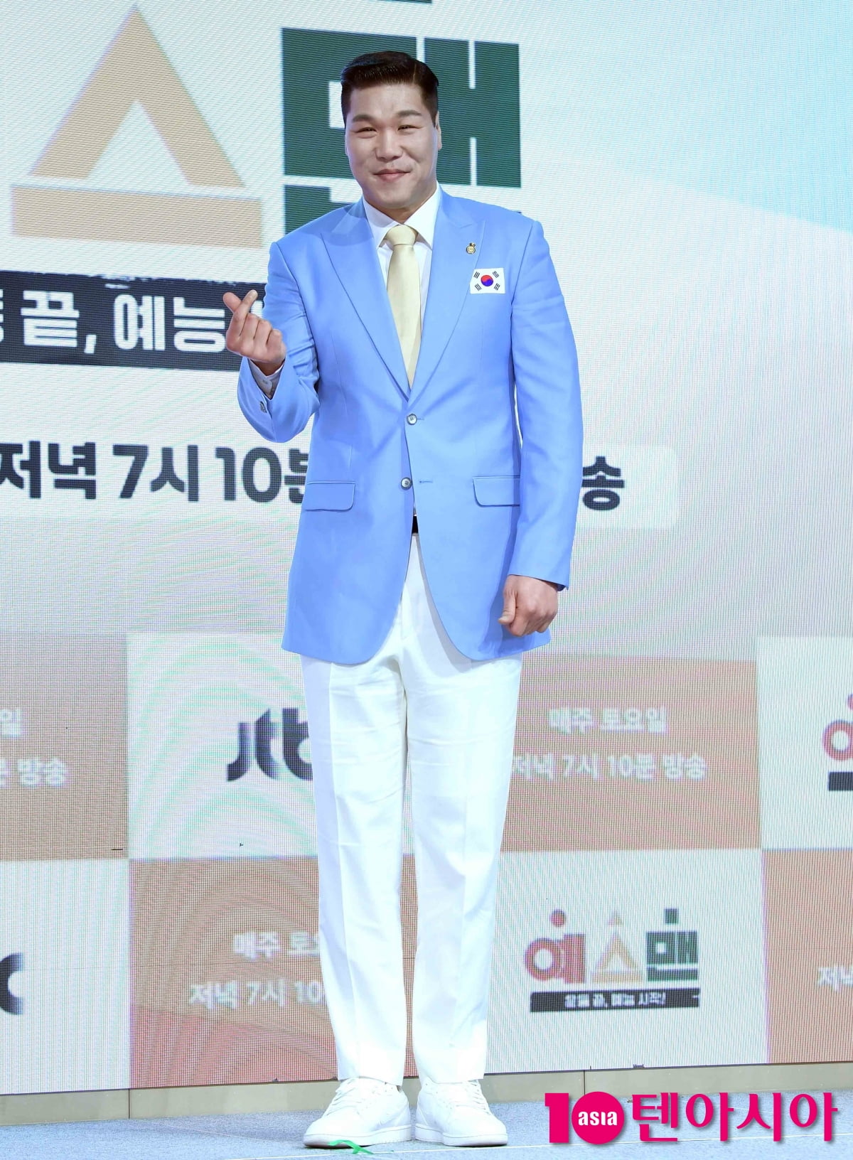 서장훈, 예능인의 하트 [TEN포토+]