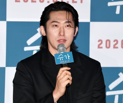 '슈가' 민진웅, 주연이 아닌 최지우와 고동하 보필했다[TEN포토]