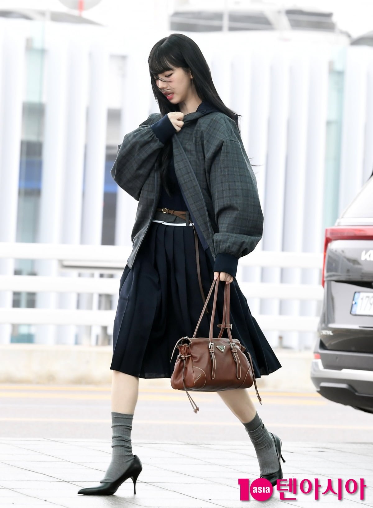 에스파 카리나, 바람도 질투하는 미모...청순미 뿌리며[TEN포토+]