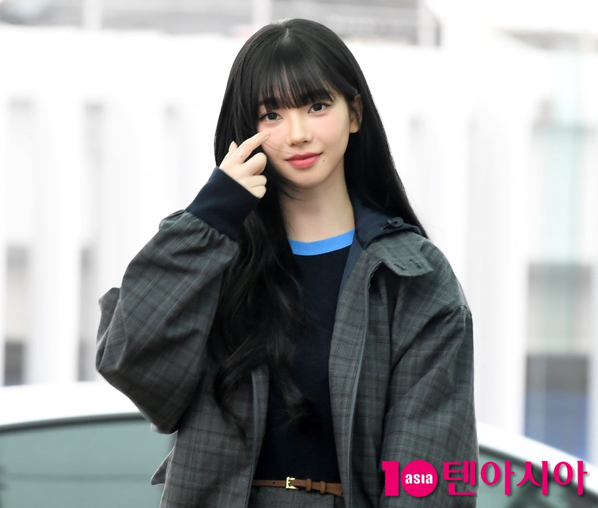 에스파 카리나, 바람도 질투하는 미모...청순미 뿌리며[TEN포토+]