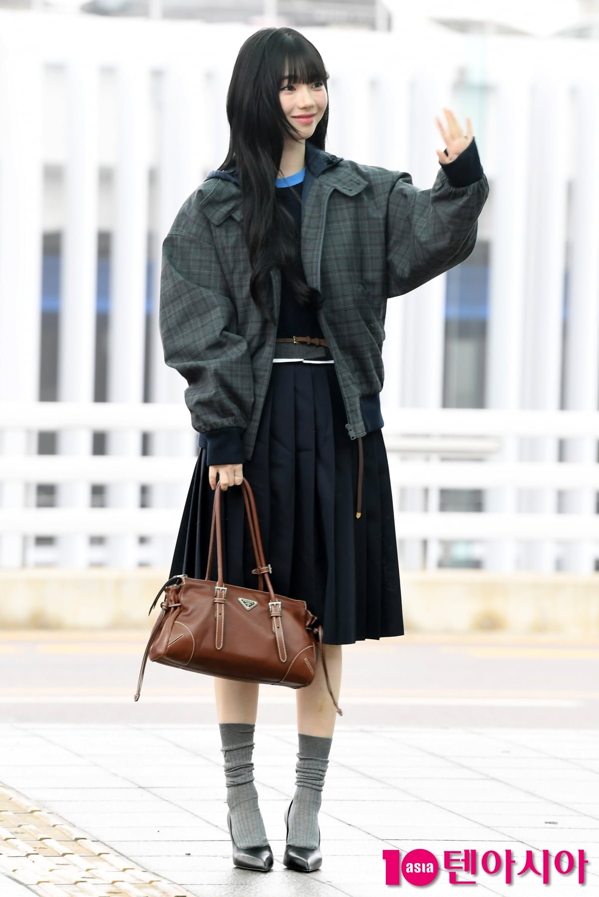 에스파 카리나, 바람도 질투하는 미모...청순미 뿌리며[TEN포토+]