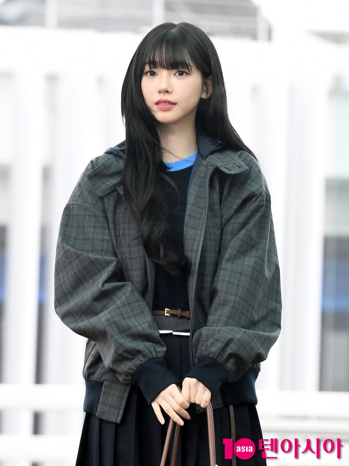 에스파 카리나, 바람도 질투하는 미모...청순미 뿌리며[TEN포토+]