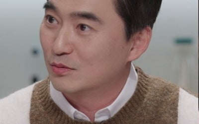 대변 18kg 쌓여 사망한 '풍선 인간'…'로큰롤 황제'도 같은 희귀병 앓았다('세 개의 시선')