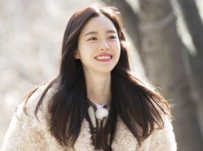 진세연, 과거 키스신 비하인드 공개…"성인 되자마자 더 강렬하게" ('식객')