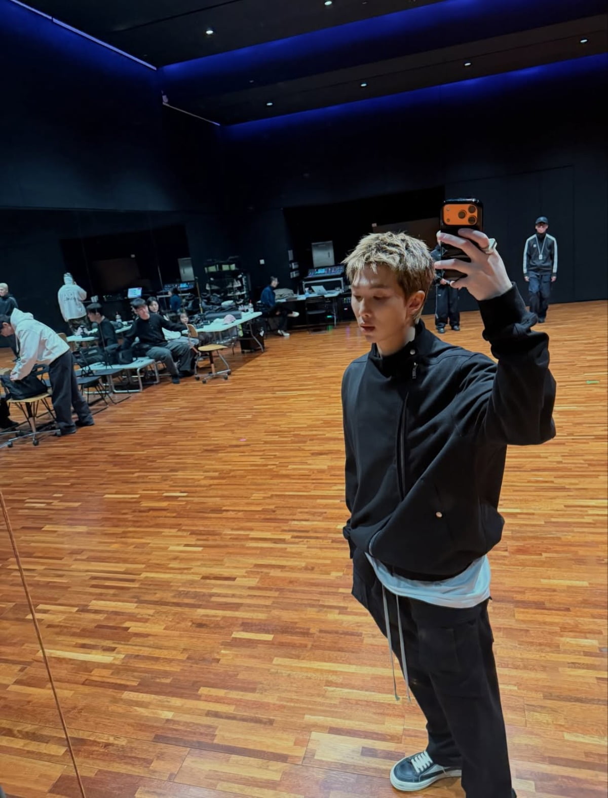 사진 = RM 인스타그램