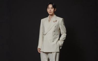 정해인, 7개월 만에 완벽히 '비율 굴욕' 지워냈다…밀란 패션위크서 명품 슈트핏 자랑