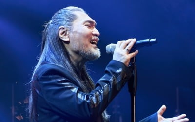 '데뷔 40주년' 임재범, 은퇴 선언 그후…서울 콘서트 체조경기장 채웠다
