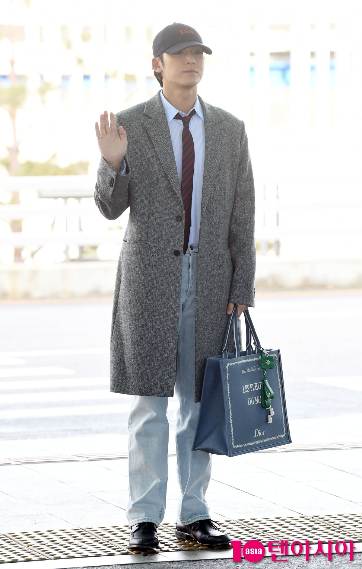 세븐틴 민규, 겨울한파도 질투하는 외모...매력적인 미소[TEN포토+]