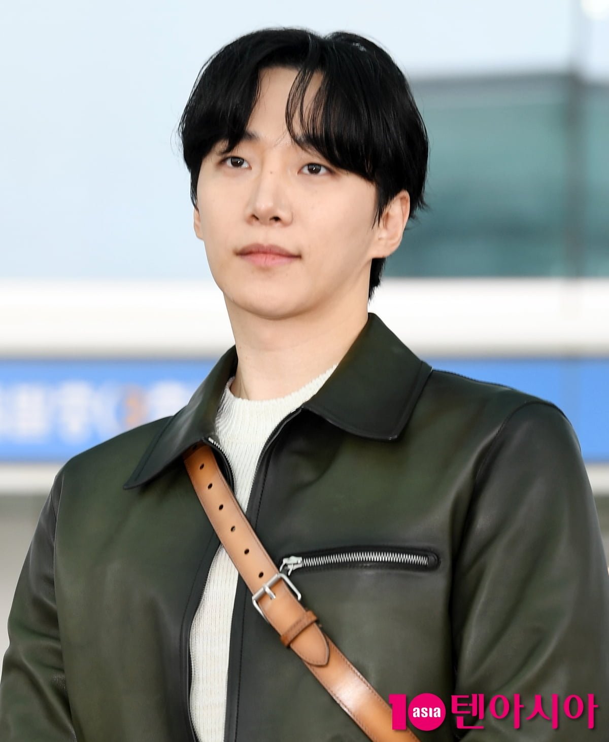 이준호, 편안함과 스타일 모두 챙긴 공항패션...사랑스러운 미소[TEN포토+]