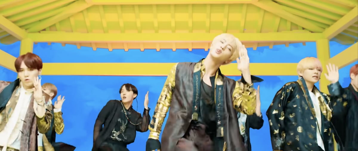 사진=그룹 방탄소년단 'IDOL 'MV