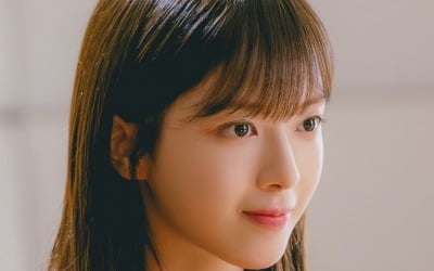 39kg '뼈말라'로 유명한데…노정의, 9개월 만에 업그레이드된 미모로 안방극장 컴백 ('우주를')