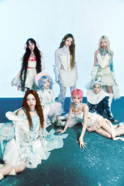 XG, 첫 정규 MV 티저 공개…한층 확장된 세계관