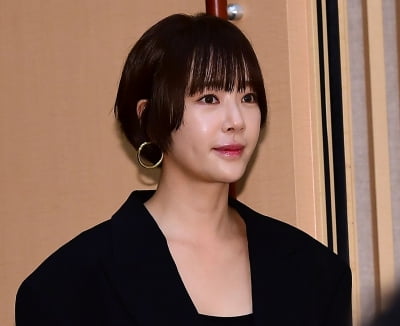 황정음, 43억 횡령하더니…'1인 기획사' 뒤늦게 등록 마쳤다[TEN이슈]