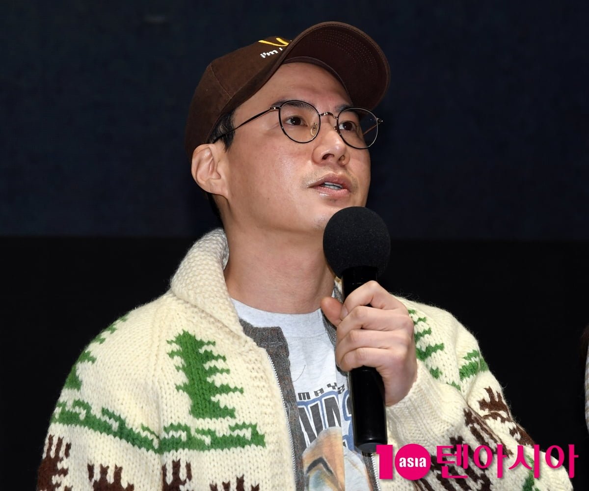 이환 감독, 추운날씨에 극장 찾아주셔서 감사[TEN포토]