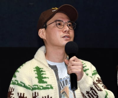 이환 감독, 추운날씨에 극장 찾아주셔서 감사[TEN포토]