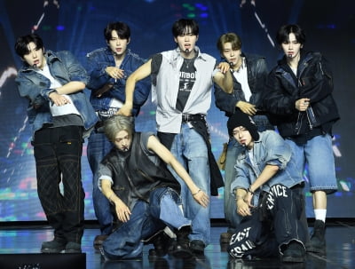 워너원 9년 만에 데뷔곡으로 지상파 3사 싹쓸이…알파드라이브원, 음악방송 4관왕 달성