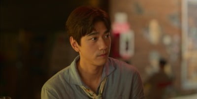 성준, 유명 PD에 파혼 당했다…자유분방 성격 탓, 김선호 이복형으로 열연 ('이사통')