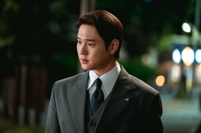 고경표, '입금 후' 얼굴 얼마나 달라졌나 봤더니…투턱 실종 후 차가워진 분위기 ('미쓰홍')