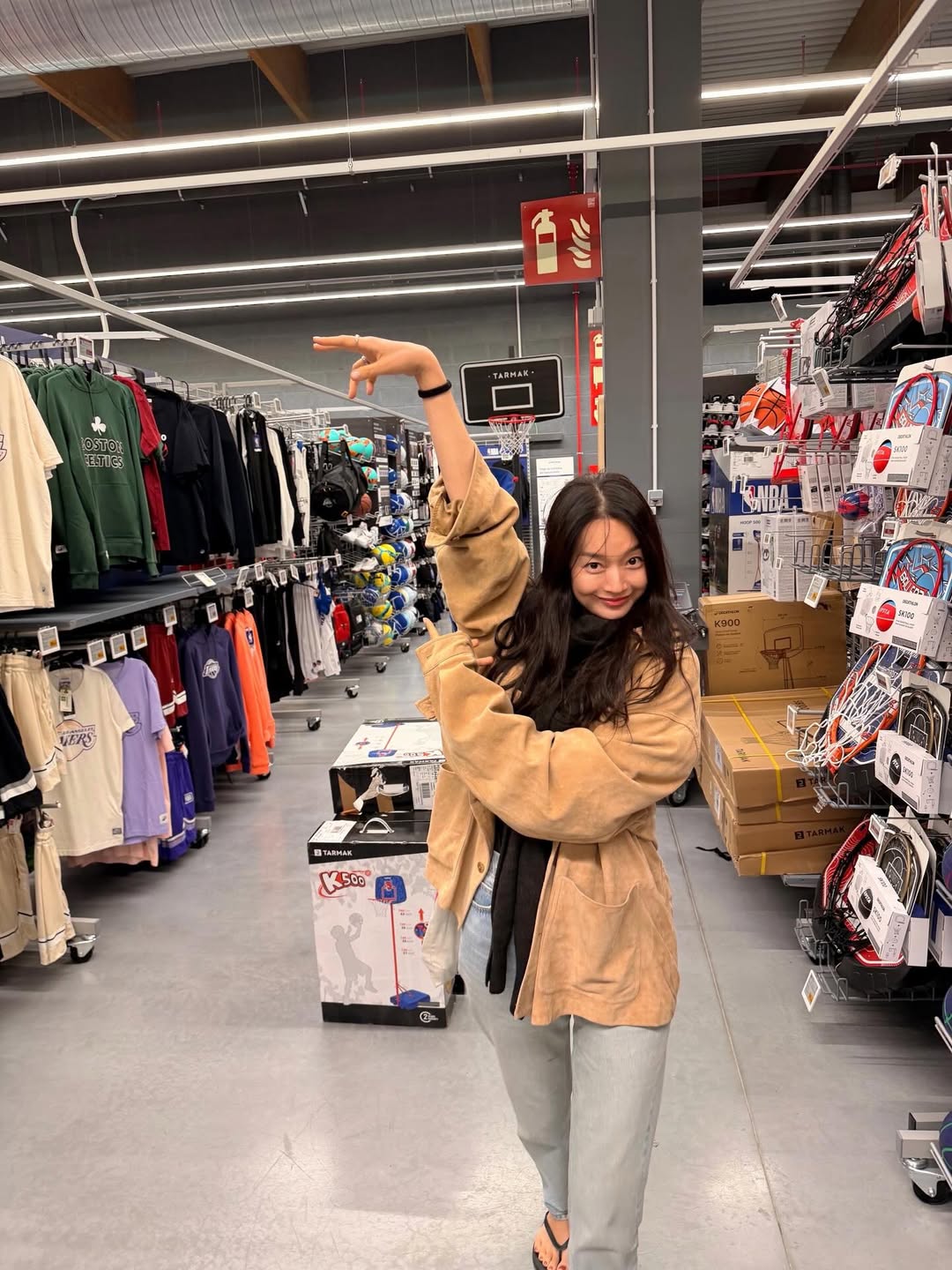 신민아♥김우빈, 신혼여행 드디어 공개됐다…행복 최고치