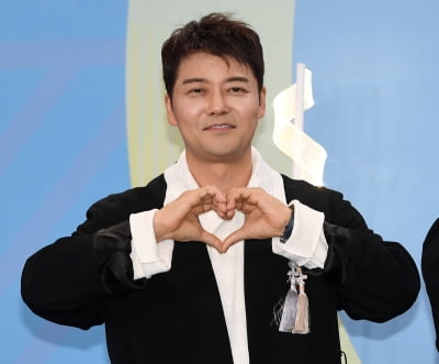 전현무, 열애 고백했다…"아직 결혼 생각 있어, 마지막 연애는 3년 전" ('옥문아')