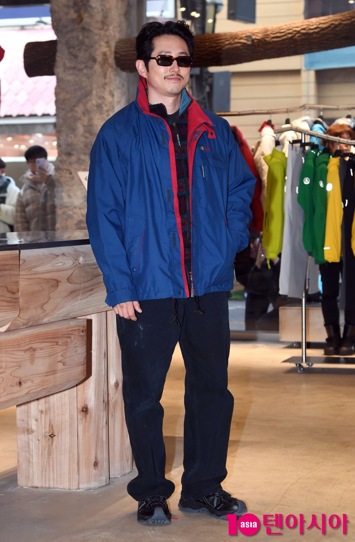 스티븐 연, 러블리한 헐리우드 스타일...따뜻한 미소[TEN포토+]