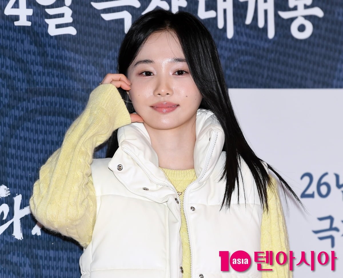 오유진, 청순미 뿌리는 입장..해맑은 미소[TEN포토+]