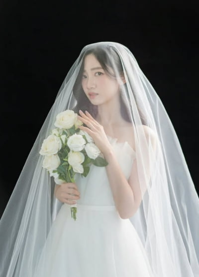 "현재 평범한 직장인"…한보배, 3월 결혼 앞두고 퍼스널 컬러가 '웨딩드레스'