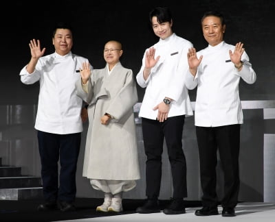 [공식] '전과 6범' 임성근 논란 한창인데…'흑백요리사' 선재스님은 타격 없다 '공양간의 셰프들' 합류