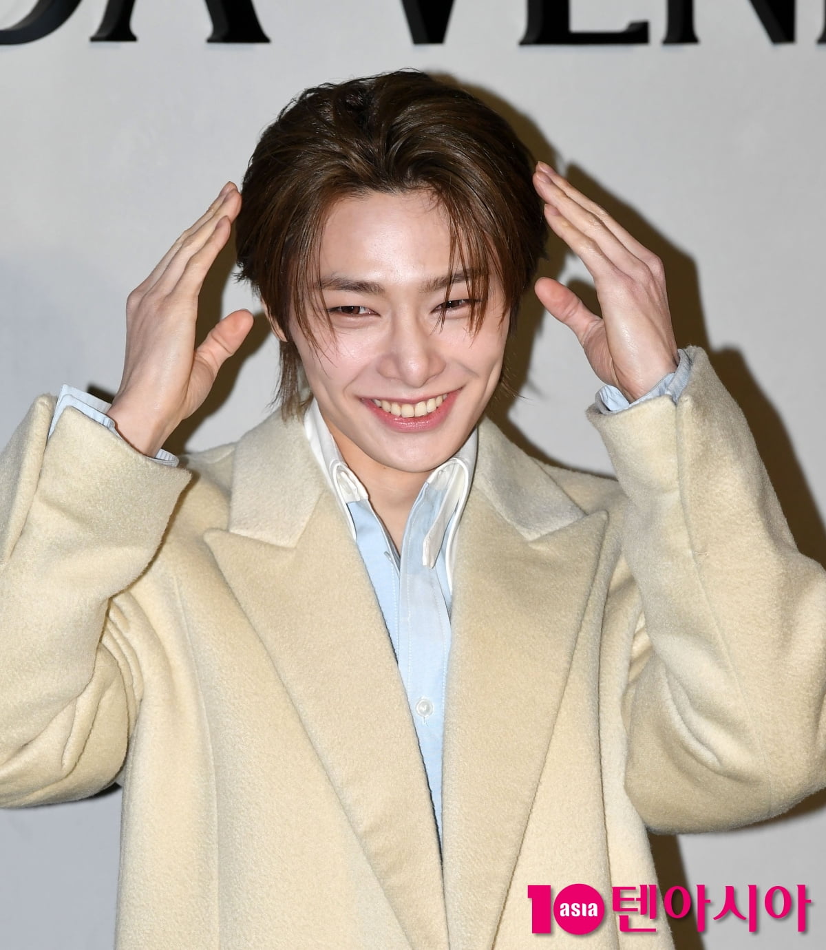 스트레이 키즈 아이엔, 눈 호강하는 눈웃음...달콤한 눈빛[TEN포토+]