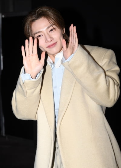 스트레이 키즈 아이엔, 눈 호강하는 눈웃음...달콤한 눈빛[TEN포토+]