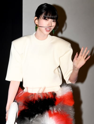 미야오 수인, 한파에도 포기못하는 반팔...패셔니스타[TEN포토+]