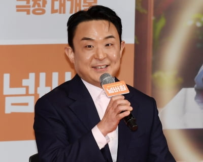 김태용 감독, 오랜만에 영화 '넘버원'으로 인사드려요[TEN포토]