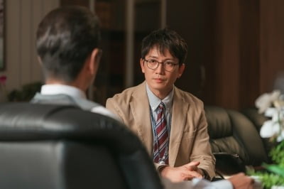 '폭망' 꼬리표 떼고 4.3%→11.4% 시청률 급등했는데…지성, 박희순과 치열한 대립 ('이한영')