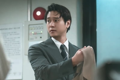 고경표, 기습 공격에 쓰러졌다…♥전 연인 박신혜와 깜짝 재회→예상치 못한 수난 ('미쓰홍')