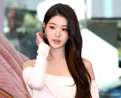 "일찍 좀 다녀" 장원영, 지각 논란 터졌다…10분이나 기다렸는데 '억울' [TEN이슈]