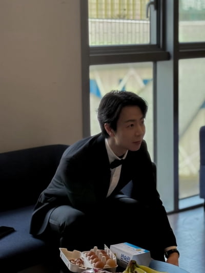 Celebrity Chef Jong-Won Son Shares Glimpses of His Luxurious Lifestyle on Instagram