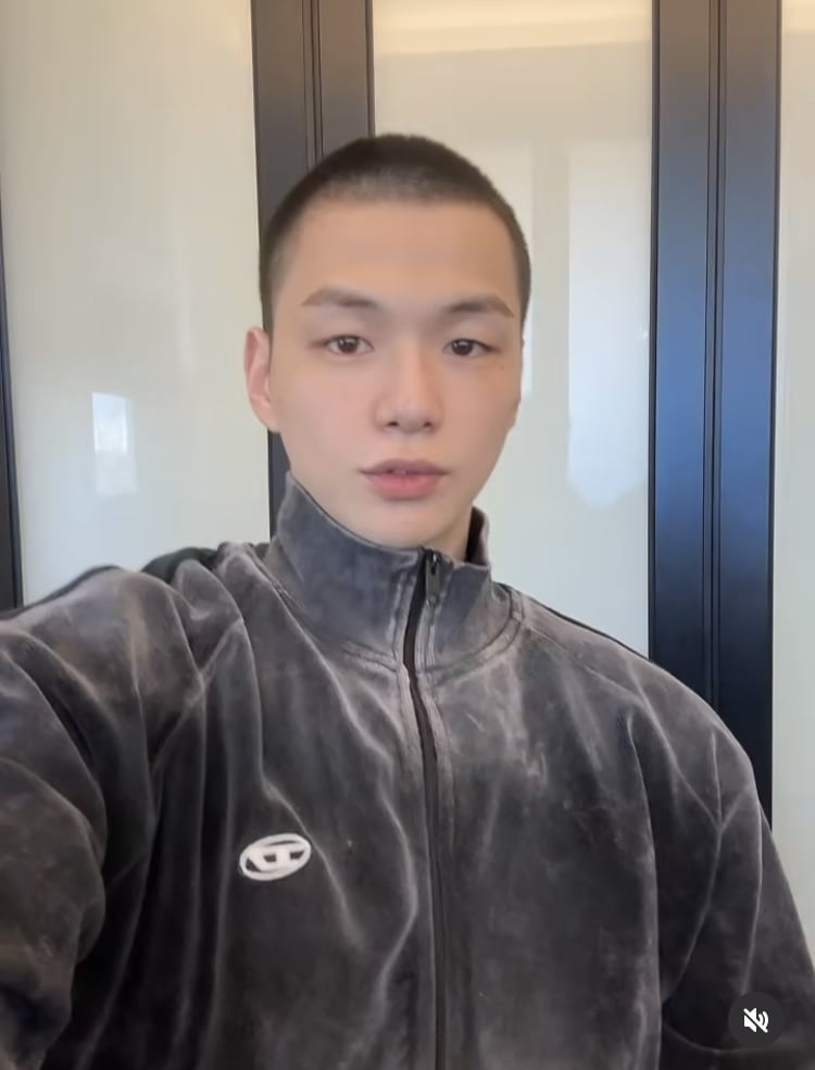 강다니엘, 밤톨머리로 깎았네…프로듀스 101 때 얼굴이 보여