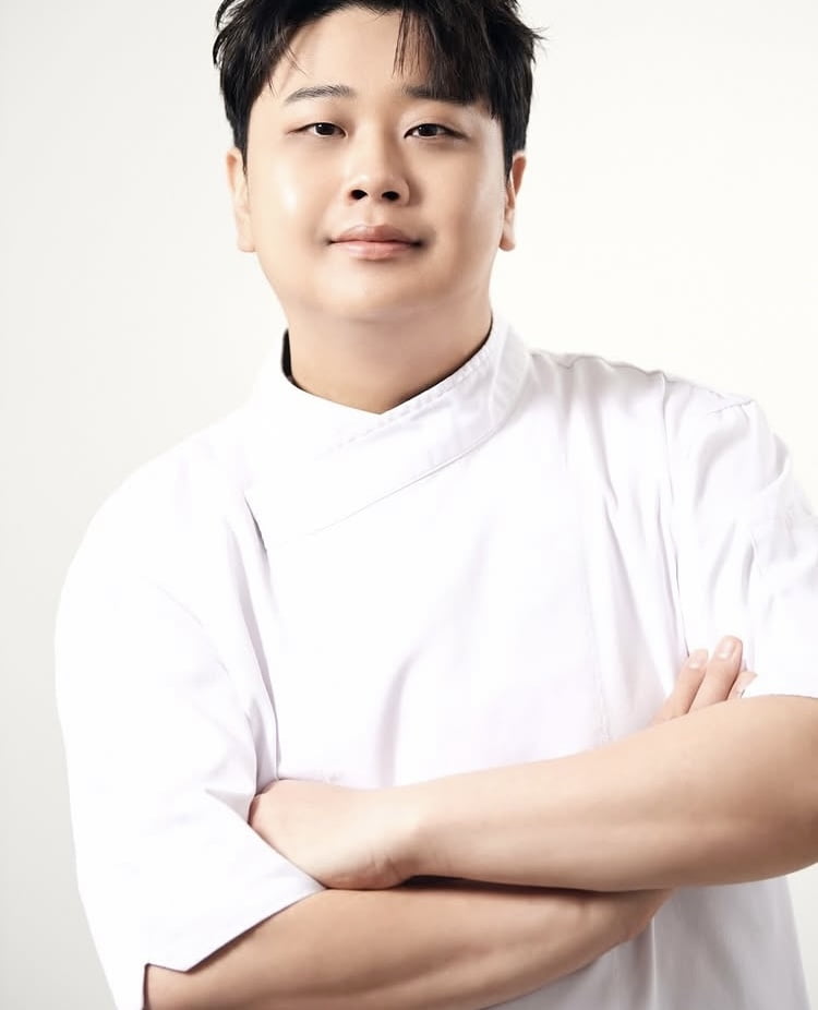 윤남노 셰프, 4년간 근무한 디핀 퇴사하고…본인 식당 오픈 전 새 프로필
