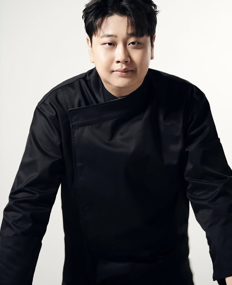 윤남노 셰프, 4년간 근무한 디핀 퇴사하고…본인 식당 오픈 전 새 프로필