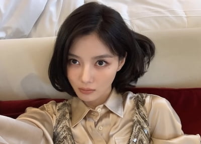 손님, 이건 고데기에요…김유정, n번째 단발병 유발