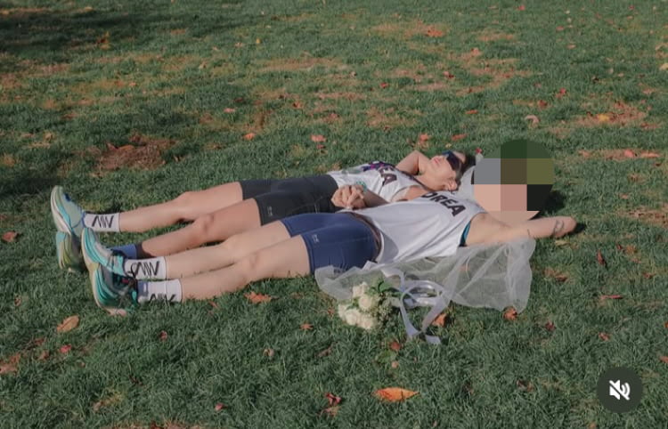 핫한 레즈비언 부부…곽선희, 동성 연인과 뽀뽀도 거침없게