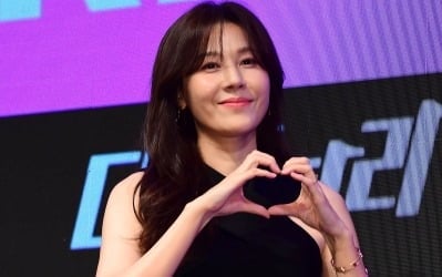 [공식] 김하늘, 24년 만에 벅찬 소식…"다시 만나 그 시절 떠올려" 김재원과 '로망스'로 재회