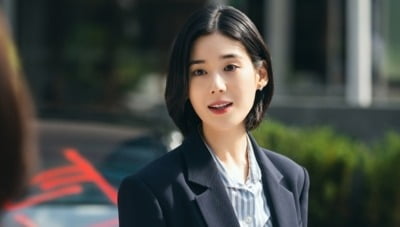 정은채, 차량 테러 당했다…유리에 붉은 낙서 선명, 노골적 경고로 추측 ('아너')