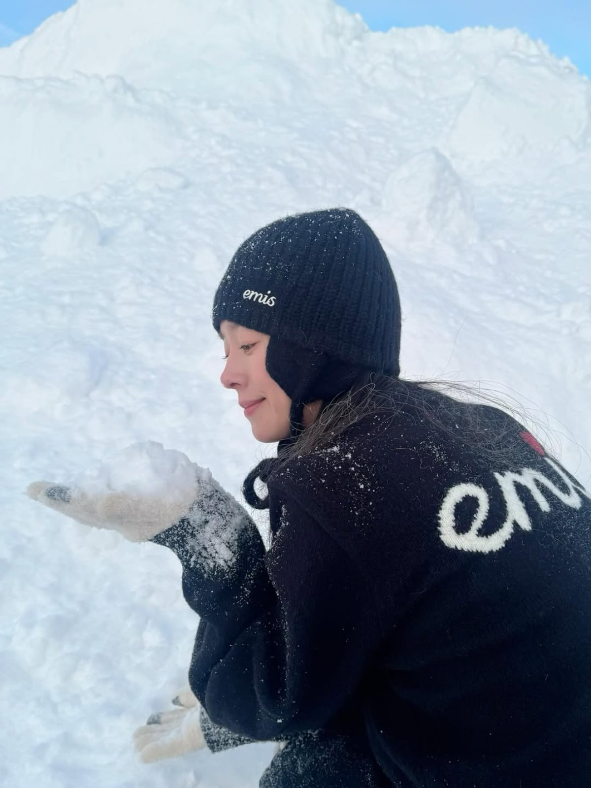 사진 = 한지민 인스타그램