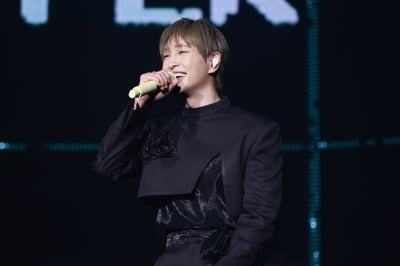 オンユ、アンコールコンサートで新アルバムのトレーラーをサプライズ公開